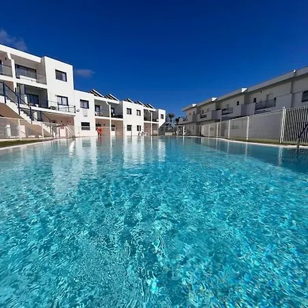 Apartament Aloha Apartment *